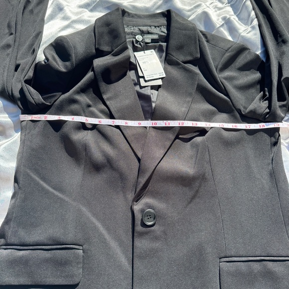 Adrianna Papell Blazer - Picture 12 of 14